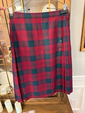 Tartan Midi Wrap Wool Skirt/kilt in Red and Green